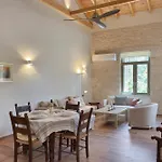 Lithos Residence